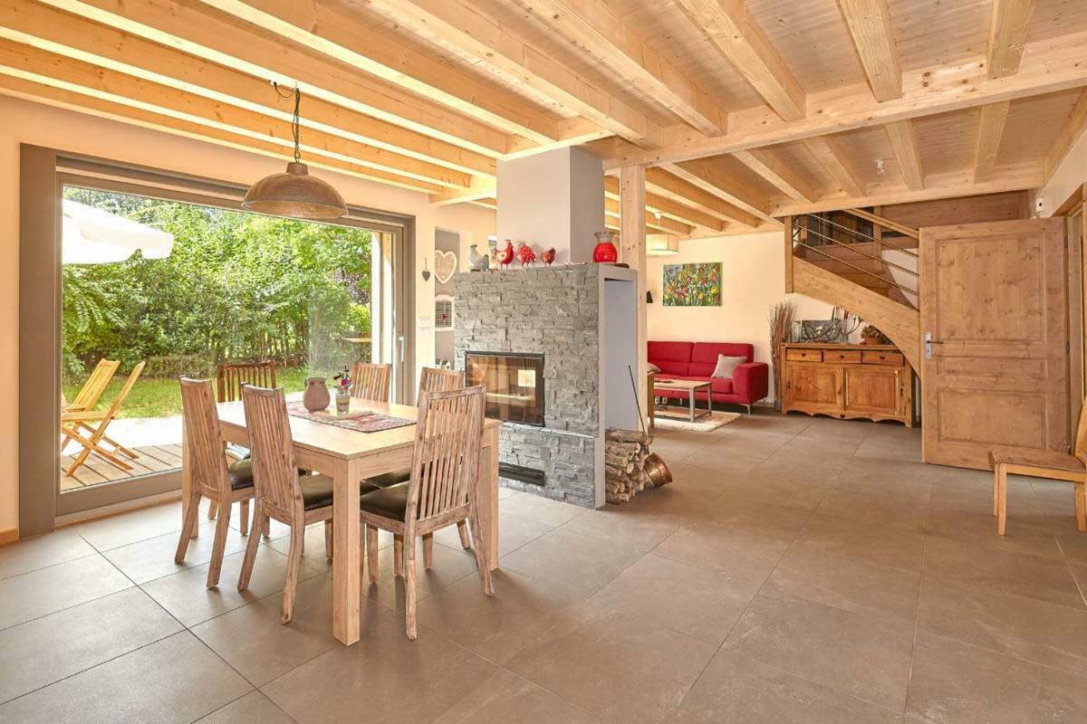 La Maison Des Coeurs Attignat-Oncin ภายนอก รูปภาพ